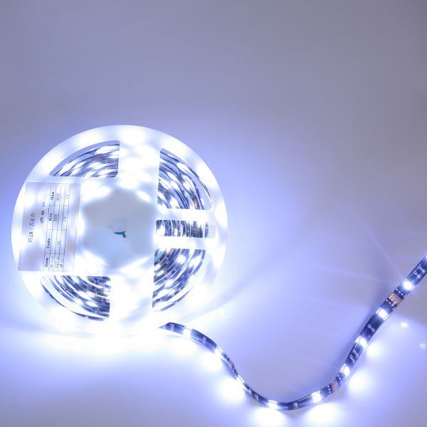 Beyaz 5 metre şerit led