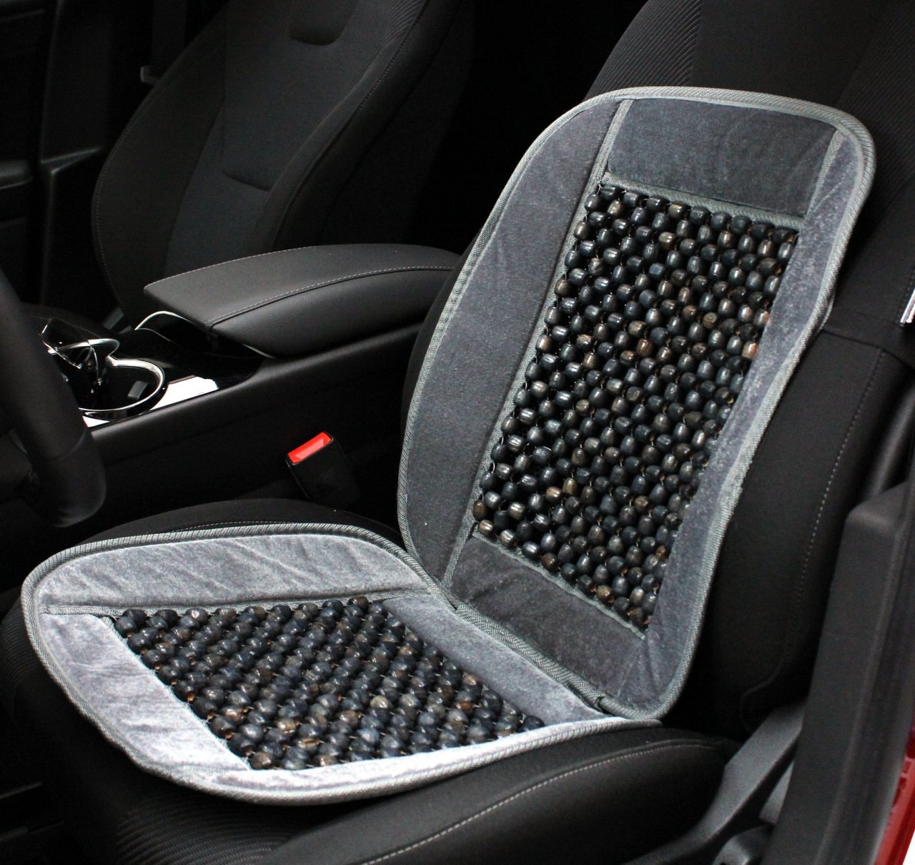 Boncuklu kenarı kadifeli minder