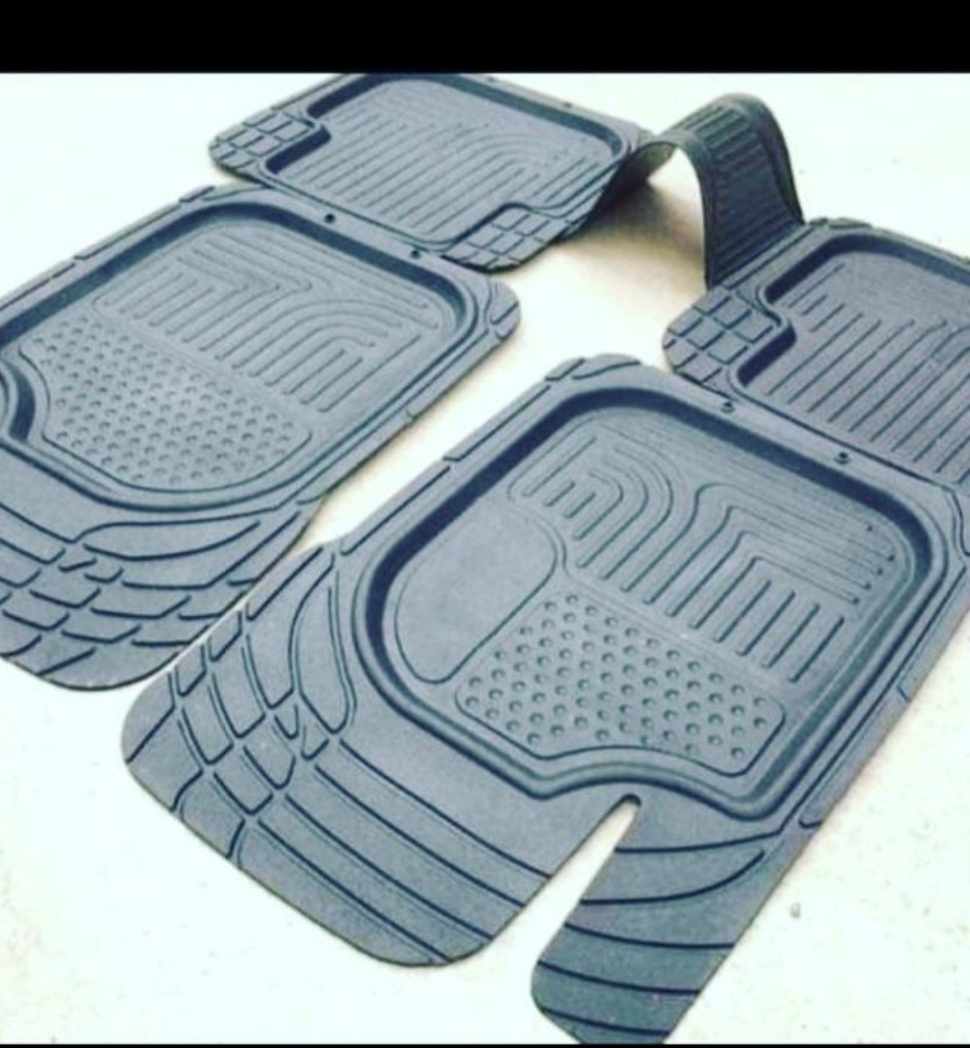 Havuzlu Paspas seti her araca uyumlu