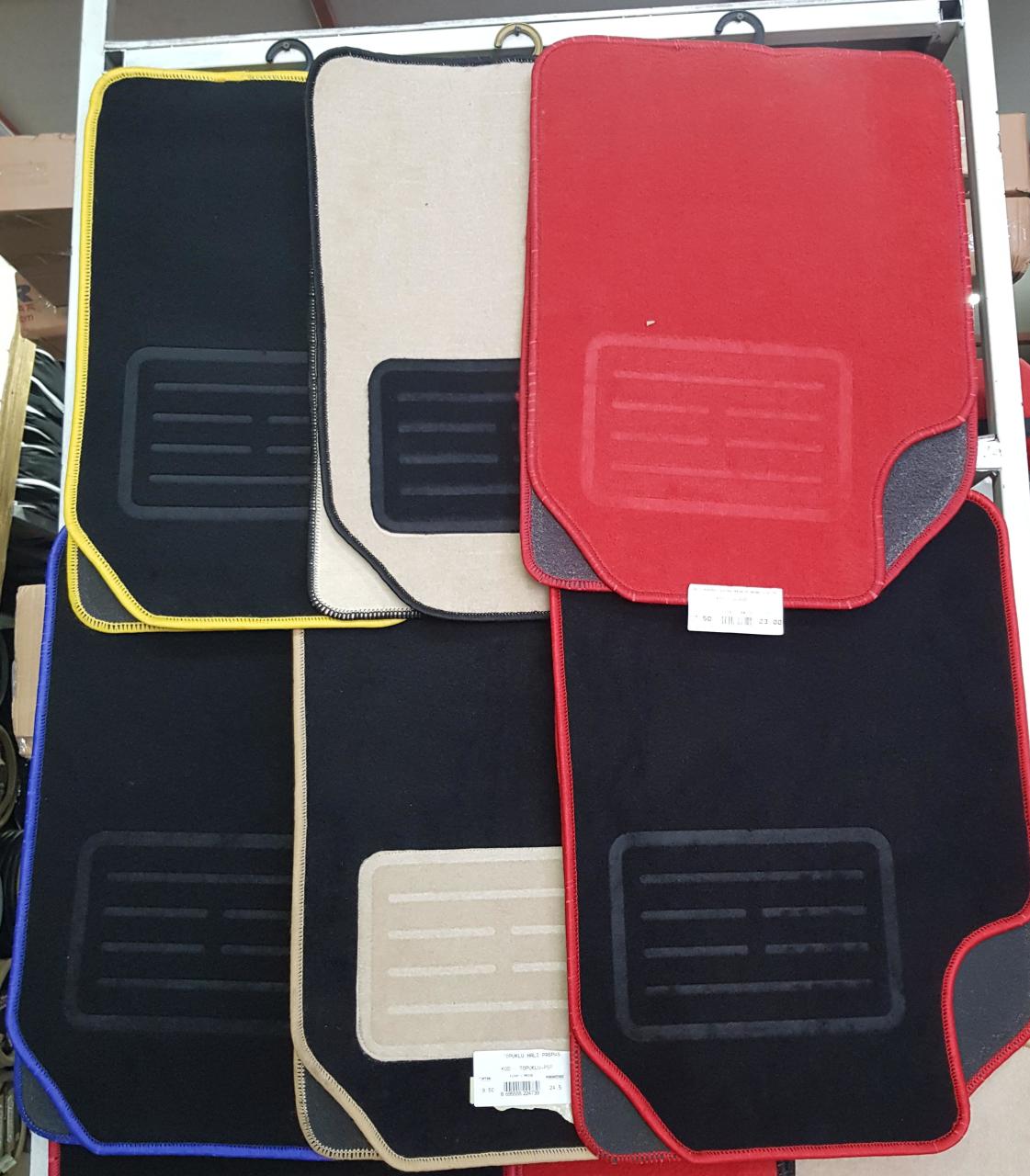 Her araca uyumlu halı paspas seti ön-arka