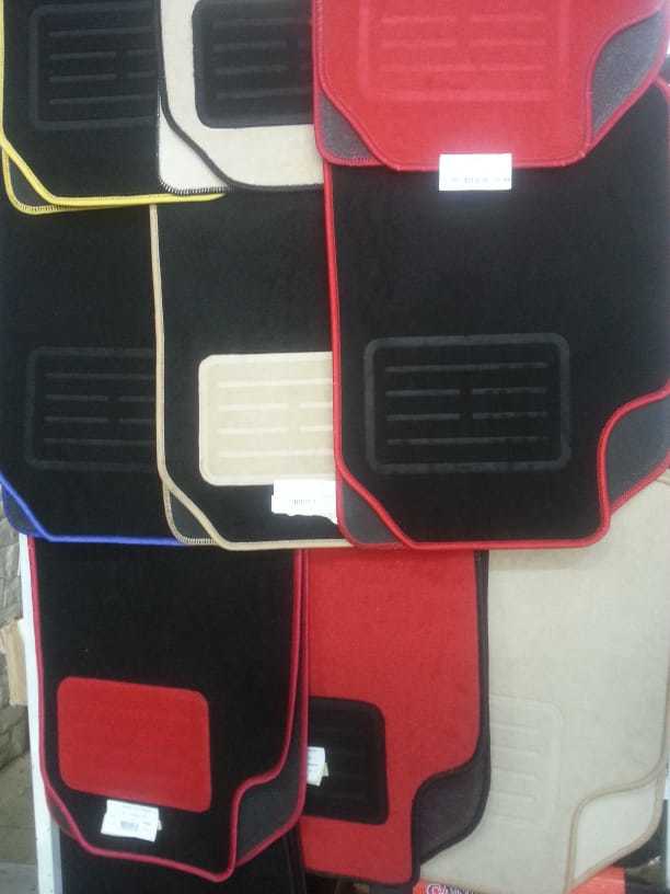 Her araca uyumlu halı paspas seti ön-arka